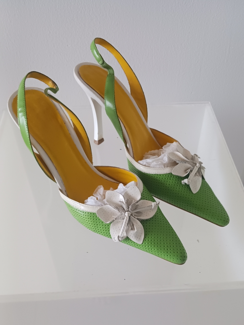 BCBG PARIS Green Floral Slingback Pointed Toe Heels